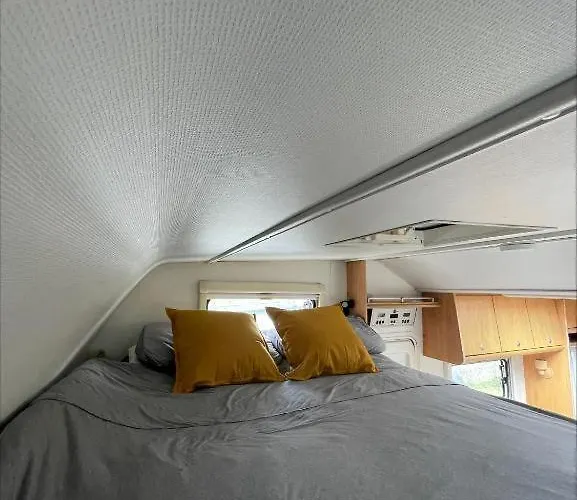 The Cosy Camper At Rockfield Park Kemp